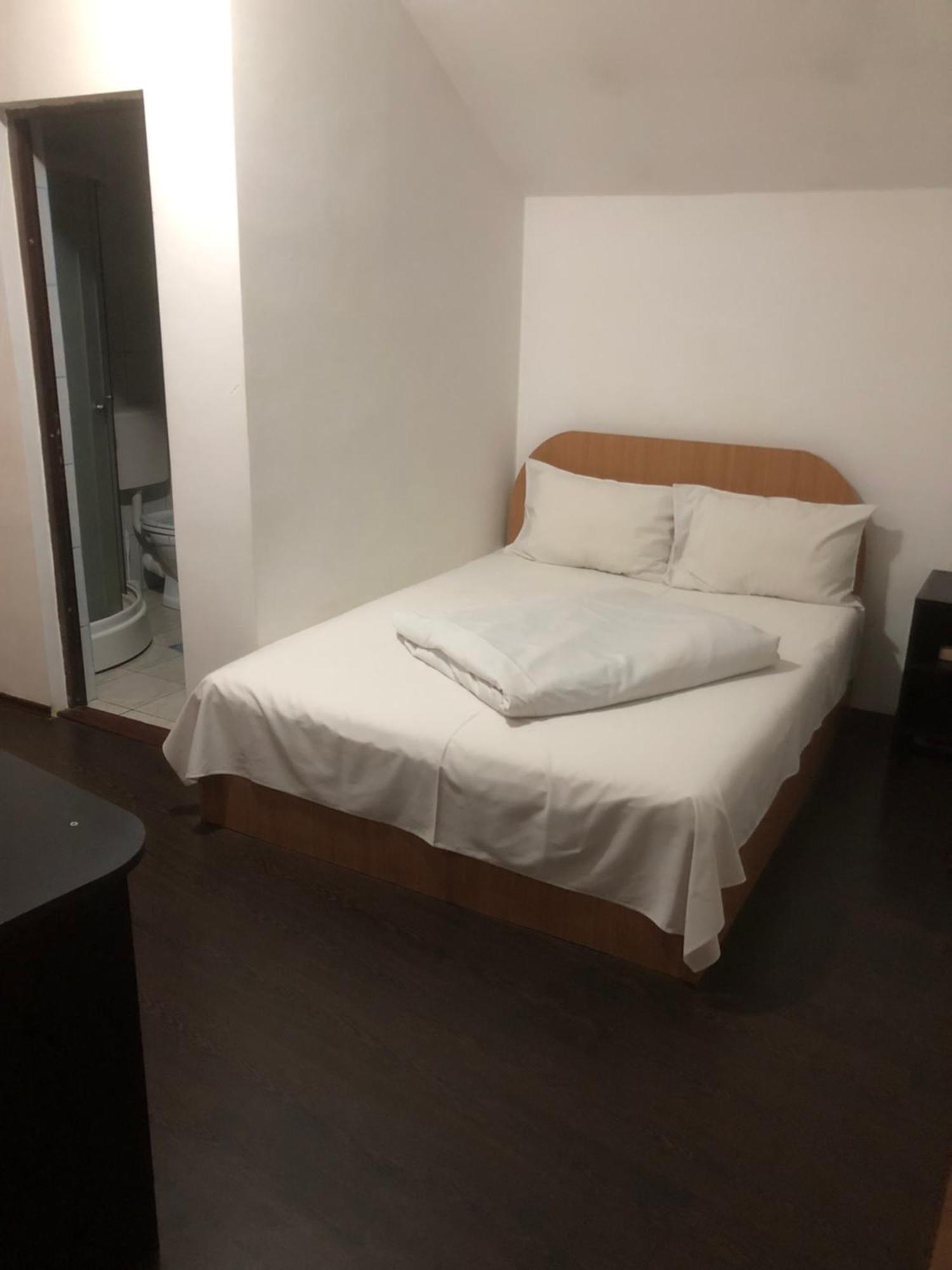 Pensiunea Residence Râmnicu Vâlcea Kültér fotó
