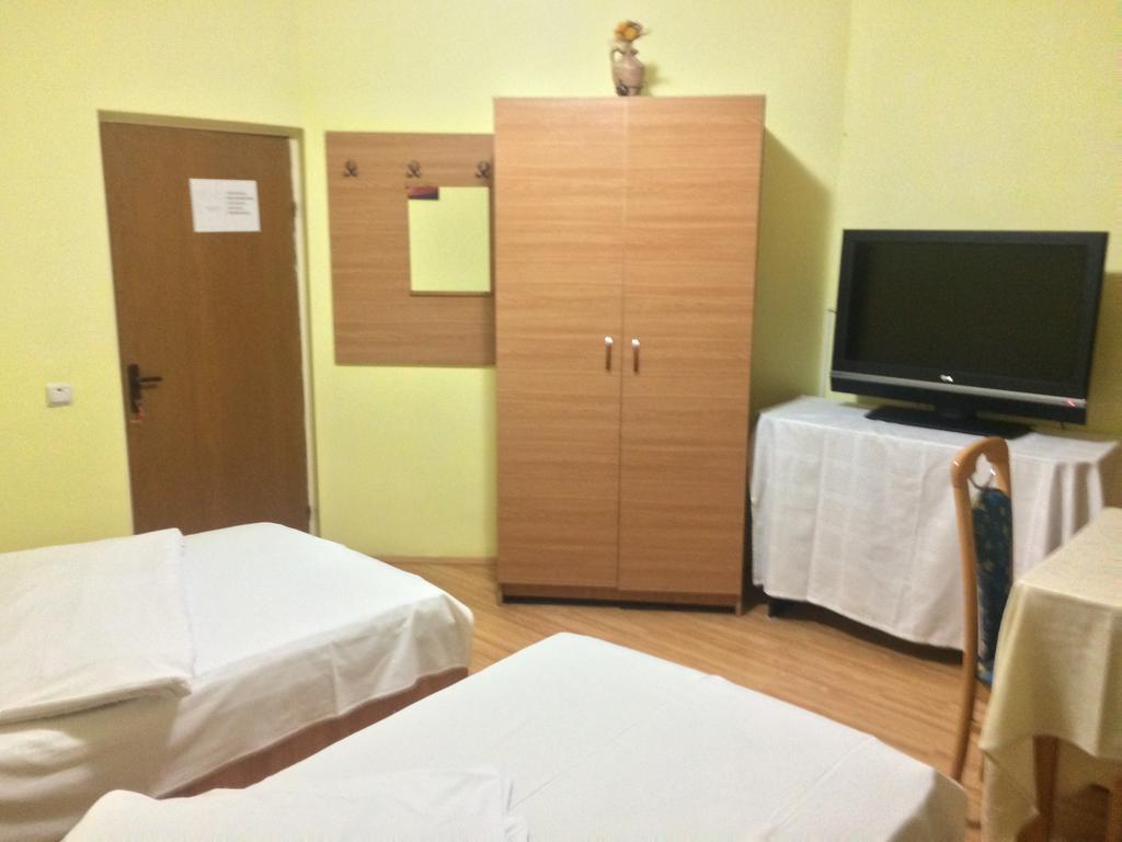 Pensiunea Residence Râmnicu Vâlcea Kültér fotó